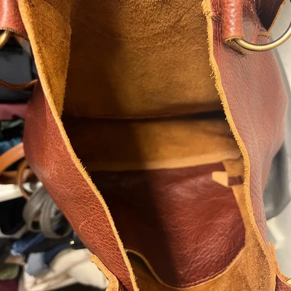 Portland Leather Market Tote in Nutmeg - Picture 3 of 4